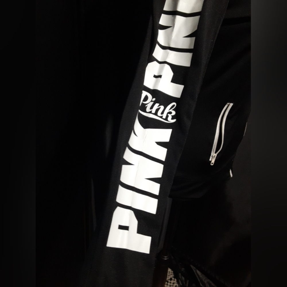 PINK Victoria's Secret Black Jacket with White Trim Zip Up Women's Size XS/TP - Picture 6 of 7